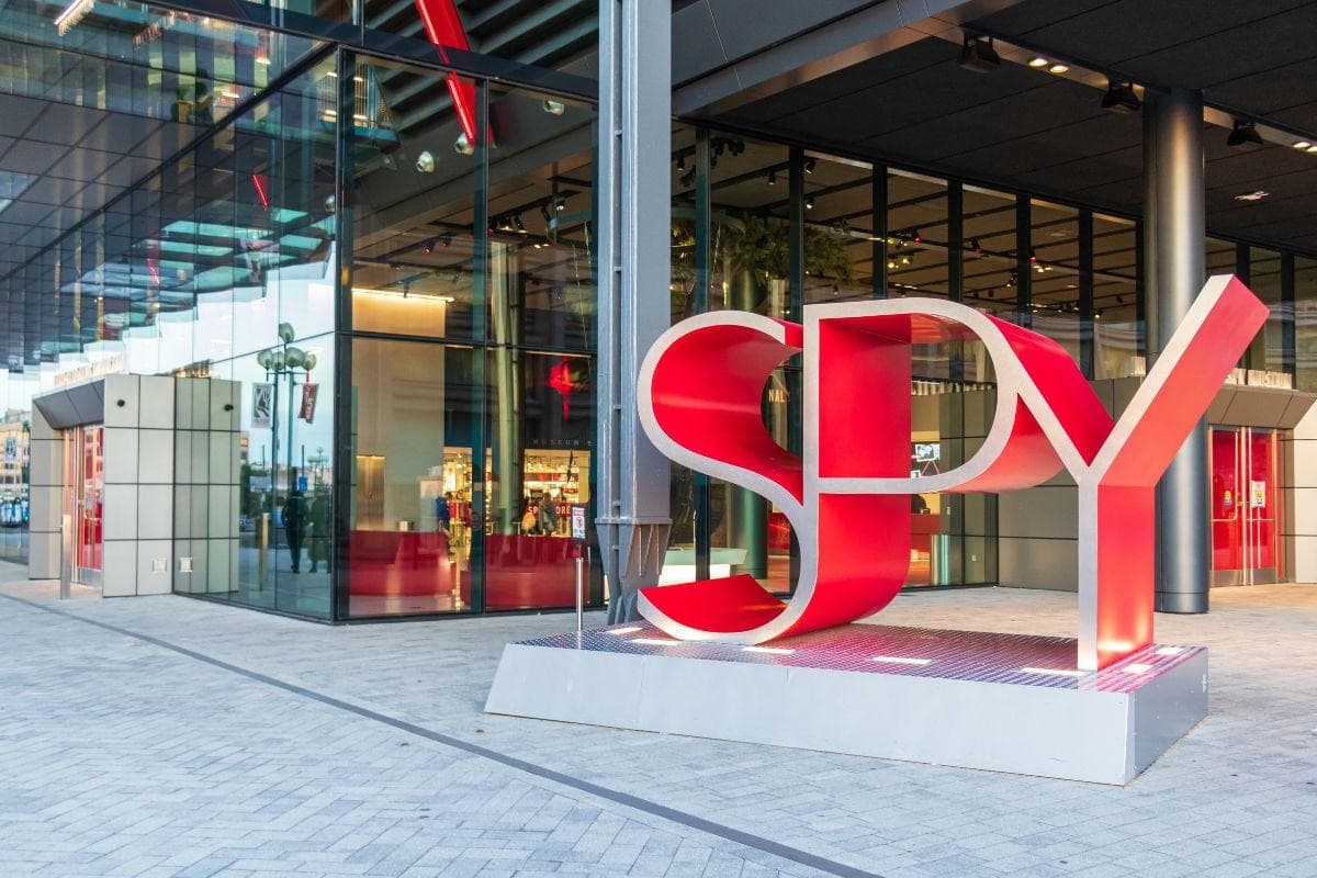 International Spy Museum