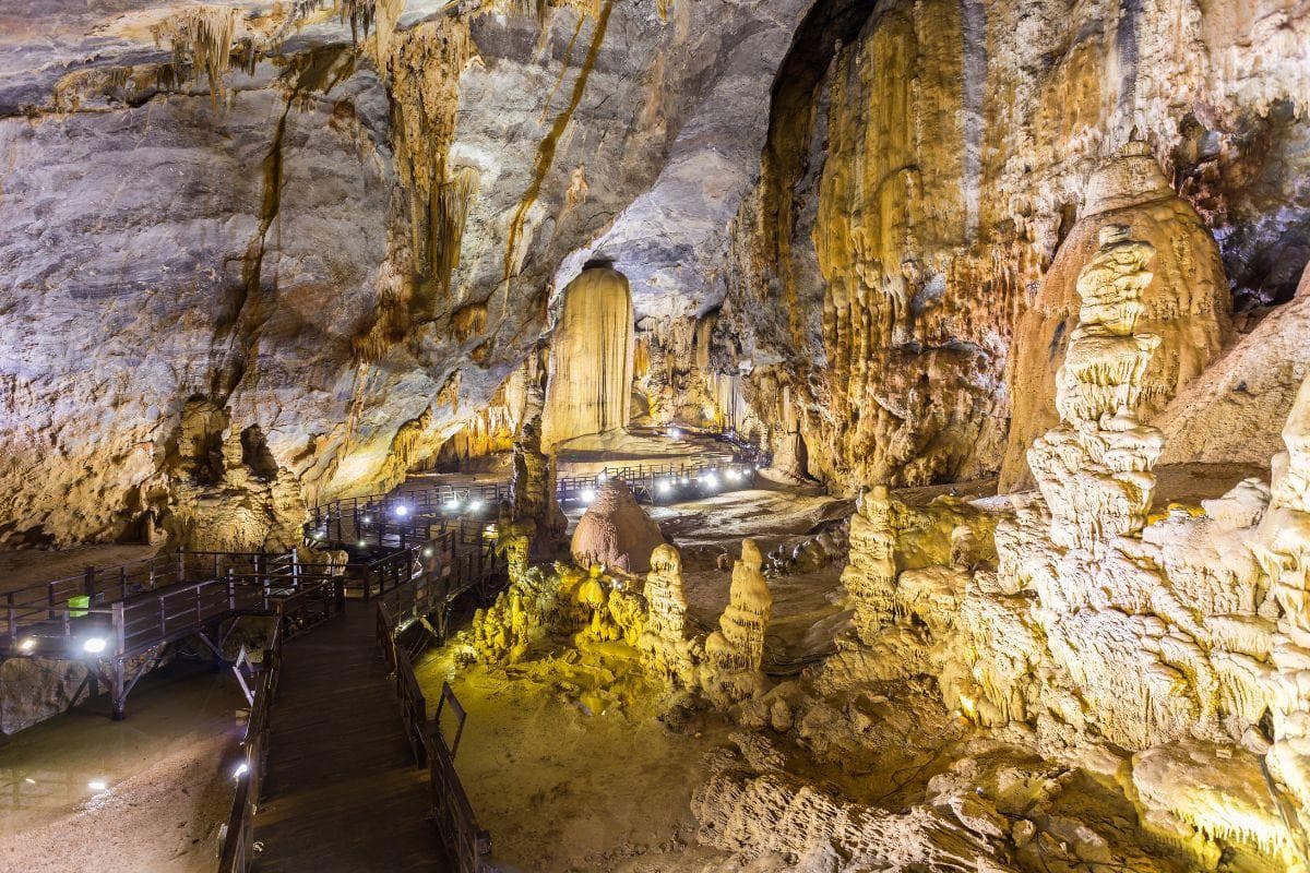 كهف الفردوس